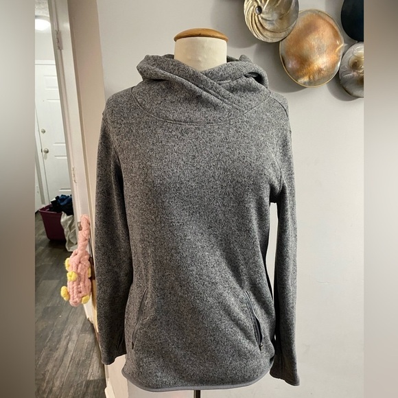 Old Navy Jackets & Blazers - Old Navy Sweater hoodie